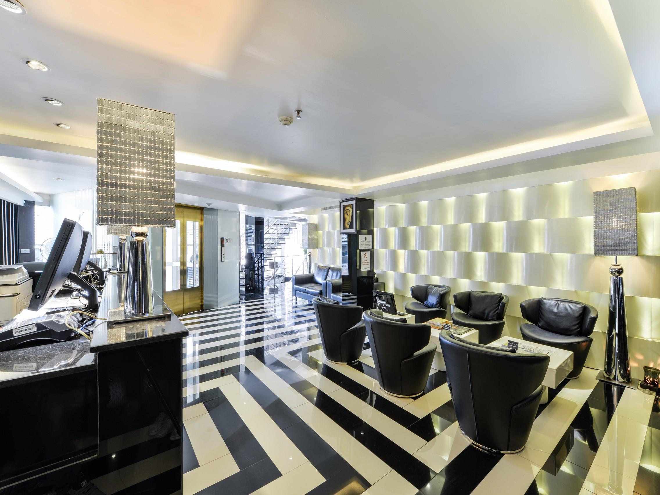 Sukhumvit Suites Hotel Бангкок Екстер'єр фото