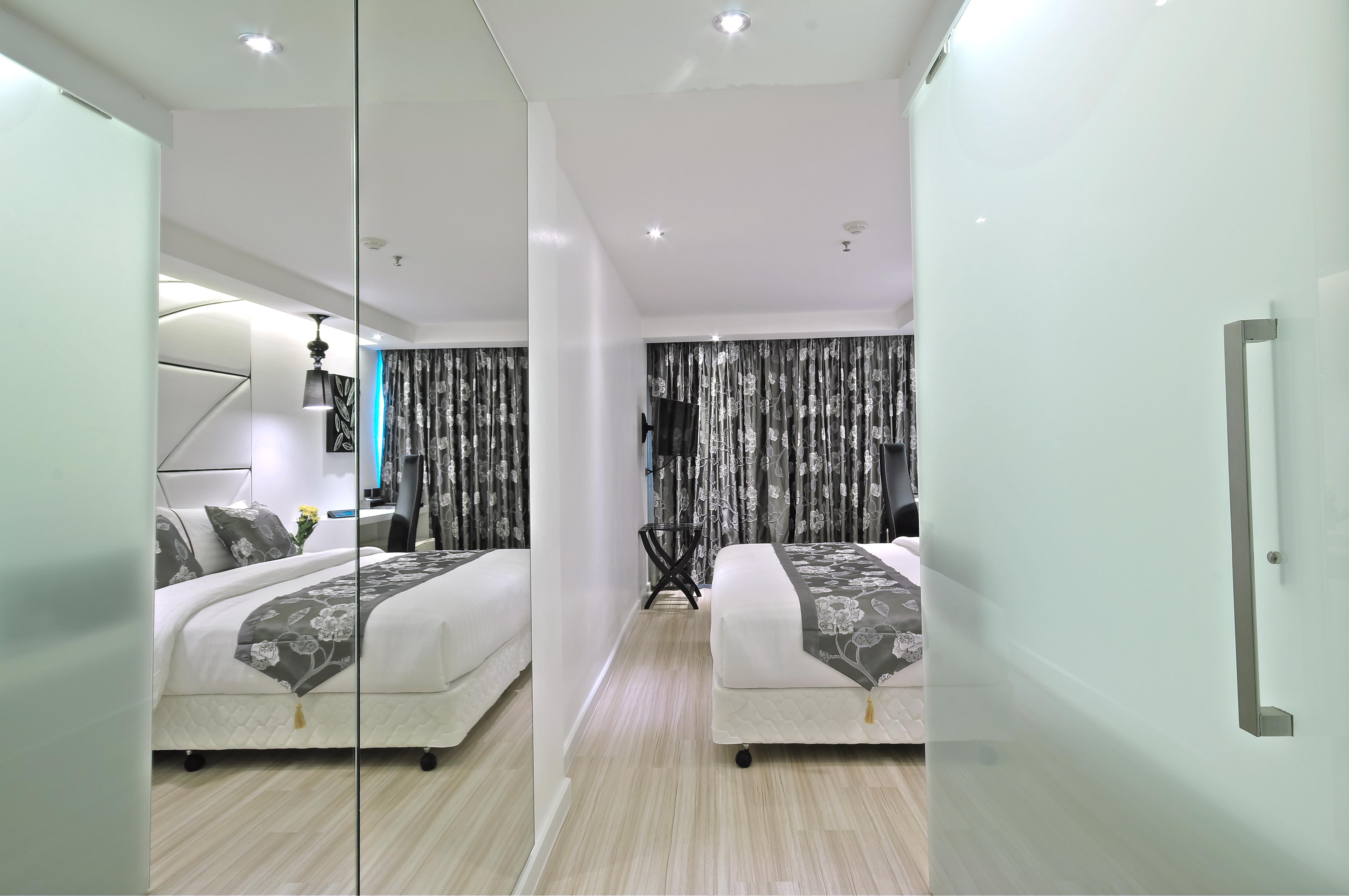 Sukhumvit Suites Hotel Бангкок Екстер'єр фото