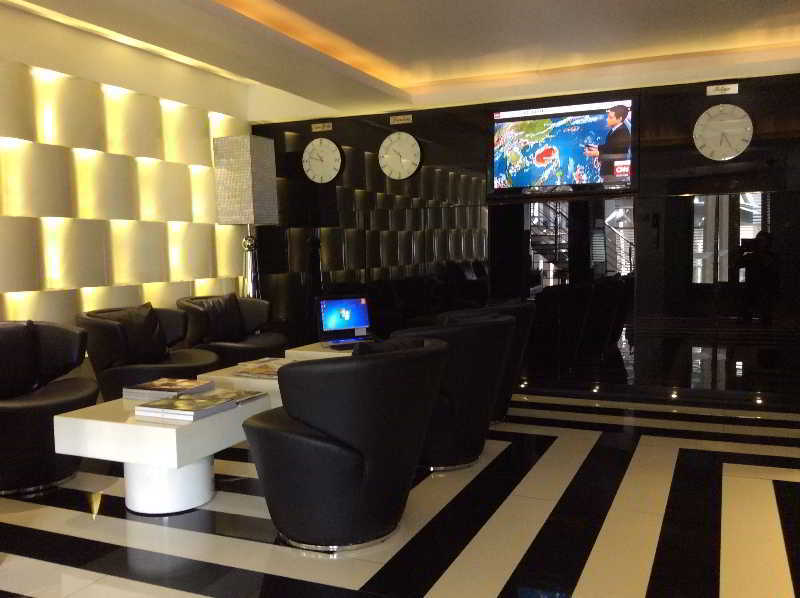 Sukhumvit Suites Hotel Бангкок Екстер'єр фото