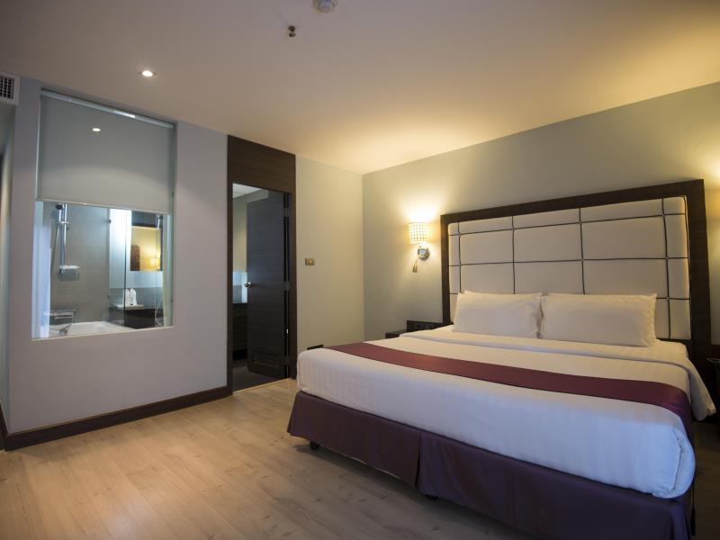 Sukhumvit Suites Hotel Бангкок Екстер'єр фото